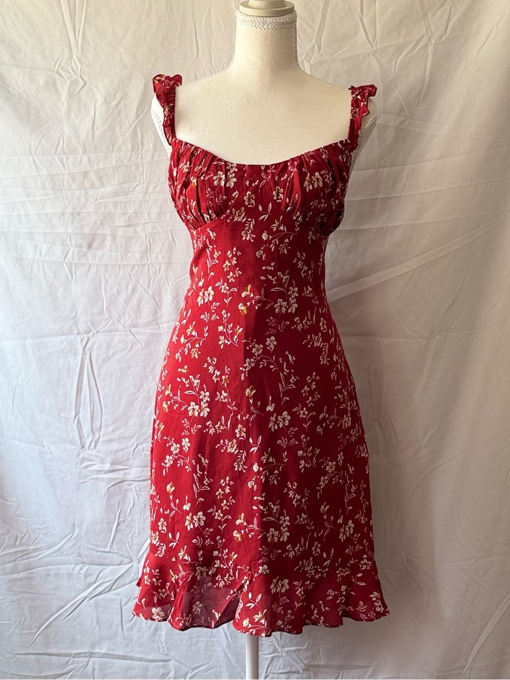 Berlook Red Floral Mini Dress Size L | Ruffle Straps Smocked Back